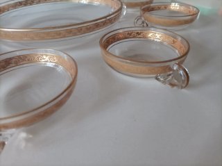 Bandeja y 6 tazas cristal oro