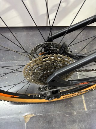 Bicicleta KTM Negra