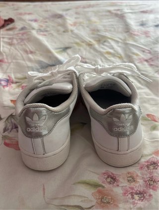 Adidas superstar