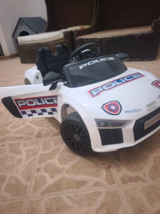 Coche eléctrico infantil Policía