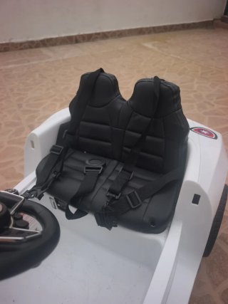 Coche eléctrico infantil Policía
