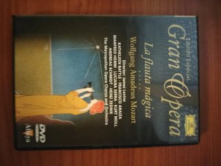 40 DVDs de Ópera de Deutsche Grammophon 39 €.