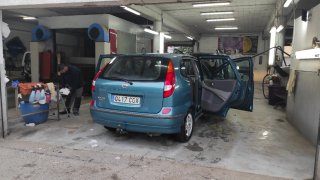 Nissan Almera Tino 2004