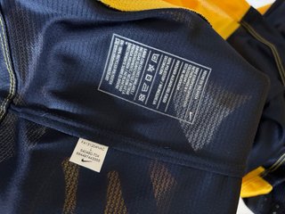 Atlético de Madrid 13/14 Visitante player issue