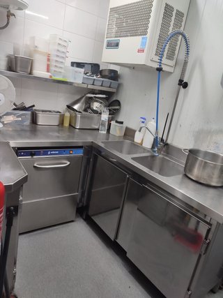 *Traspaso de Restaurante en Les Corts (Barcelona)*