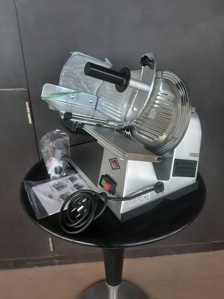 Cortafiambres Eléctrico Profesional
