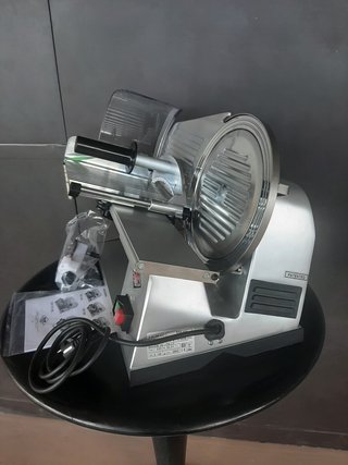 Cortafiambres Eléctrico Profesional