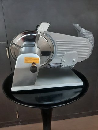 Cortafiambres Eléctrico Profesional