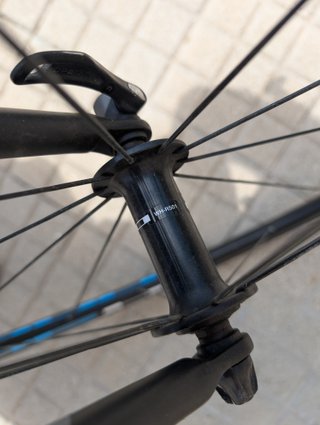 Bicicleta Carretera + Rodillo Bkool Smart Pro 2