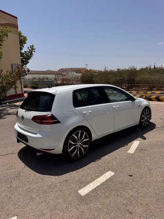 Volkswagen Golf 2016