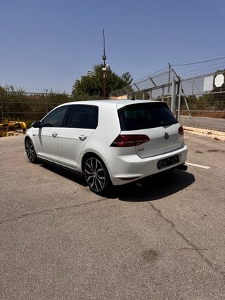 Volkswagen Golf 2016