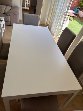 Mesa comedor Ikea y 6 sillas