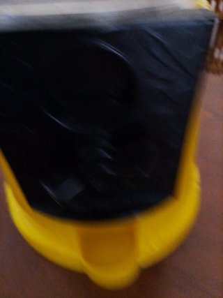 Distributore M&M's Giallo