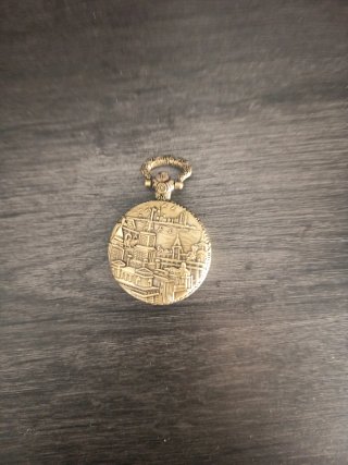 Reloj de bolsillo antiguo dorado de China hora esp