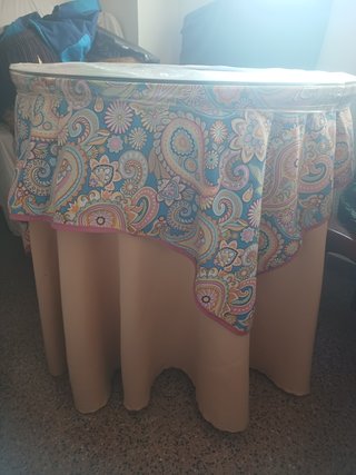 Mesa de camilla redonda cristal y tela