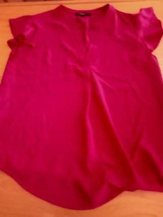 Conjunto Blusa Rosa y Falda Negra