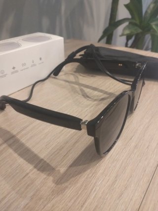 Gafas del sol con audio inalámbrico, traductoras