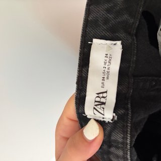 Jeans ampi Zara con strappi