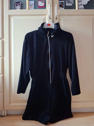 Mono corto negro terciopelo