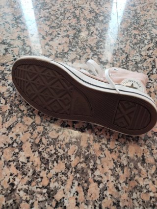 Converse de tela rosa y blancas
