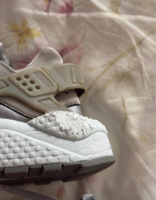Nike Air Huarache Grises y Blancas