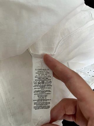 Vestido blanco boho hombros descubiertos bordado