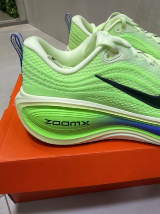 Nike Vomero Plus Talla 43 Nuevas