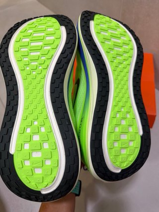 Nike Vomero Plus Talla 43 Nuevas