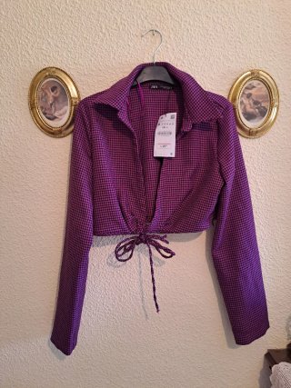 Blusa, con etiqueta de Zara