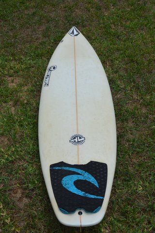 Tabla de surf Full&Cas –Hugo Lopez Somo, Cantabria