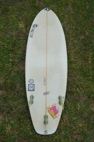 Tabla de surf Full&Cas –Hugo Lopez Somo, Cantabria