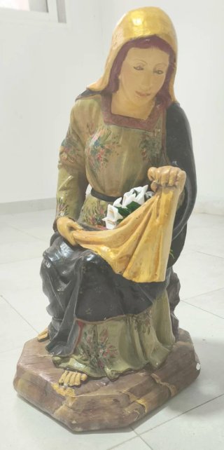 Figura religiosa antigua policromada a mano