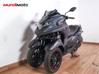 YAMAHA TRICITY 300