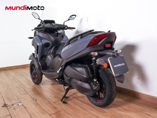 YAMAHA TRICITY 300