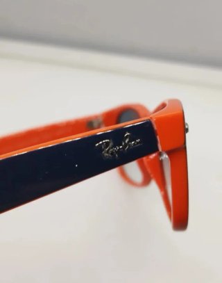 Ray-Ban