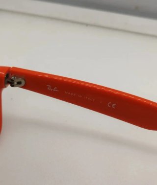 Ray-Ban