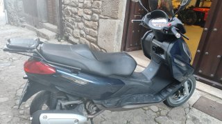 Piaggio X7 250 Maxi Scooter