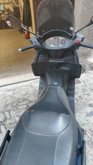 Piaggio X7 250 Maxi Scooter