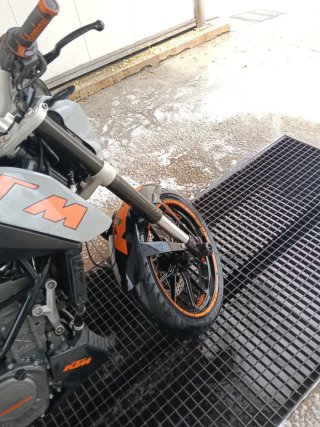 Moto KTM duke