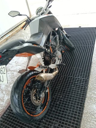Moto KTM duke