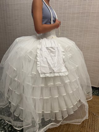 Cancán traje regional Modelo Max