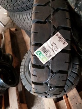 - LOTE DE RUEDAS DE MAQUINAS
