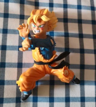 Figura de acción Goku SSJ3