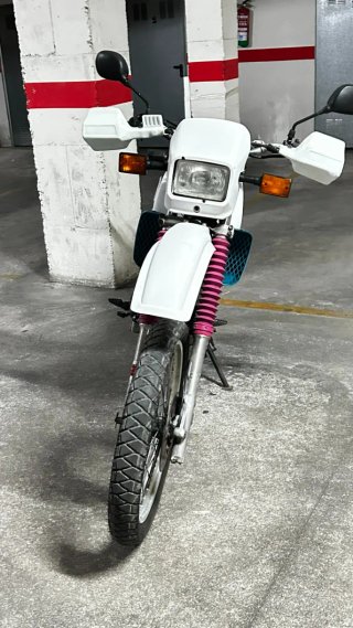 Yamaha XT350 '93 - Buen estado + motor repuesto