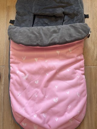Saco para carrito bebé rosa con corazones