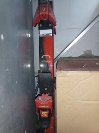 Esquís Kastle 90