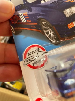 Hot Wheels '87 Ford Sierra Cosworth Retro Racers