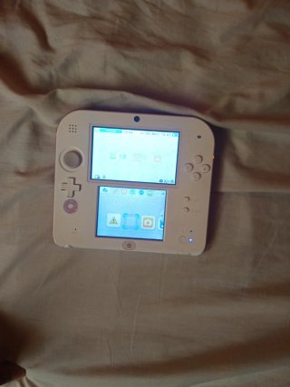 Nintendo 2DS Rossa e Bianca