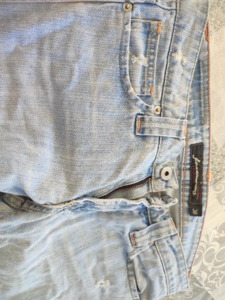 Pantalón vaquero campana azul stradivarius