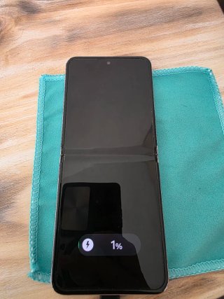 Vendo Samsung Galaxy Z Flip 5 Lavanda x reparar
